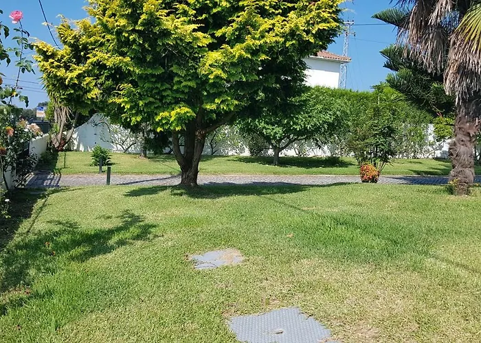 Сasa de vacaciones Maison De 250 M² Proche De L'océan Et Du Centre Vila Praia de Âncora